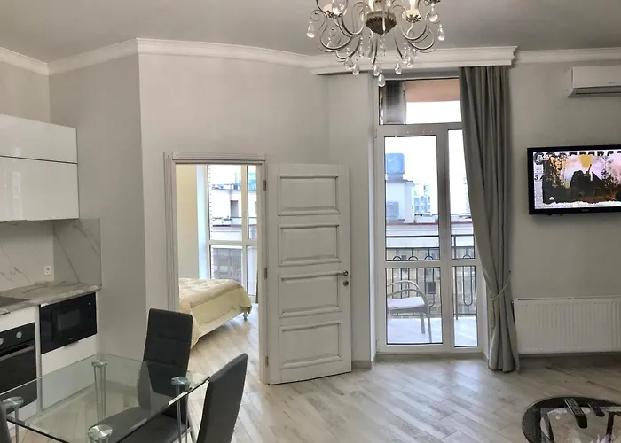 в аркадии с видом на море ,2спальни,балкон Appartement *